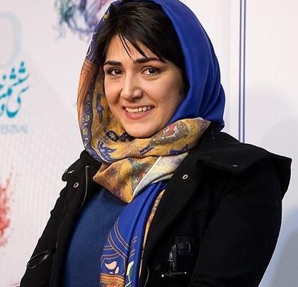عکس باران کوثری در کلاه قرمزی