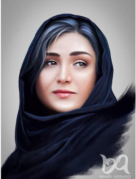 عکس باران کوثری در کلاه قرمزی