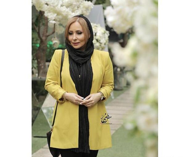 عکسهای پرستو صالحی با ساپورت