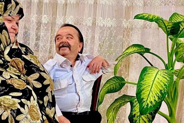 عکس همسر و فرزند اسدالله یکتا