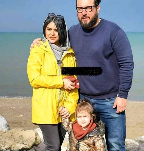 عکس امیررضا دلاوری و همسرش و دخترش