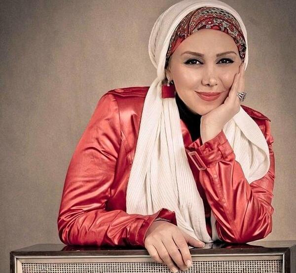 عکس بهنوش بختیاری با حجاب