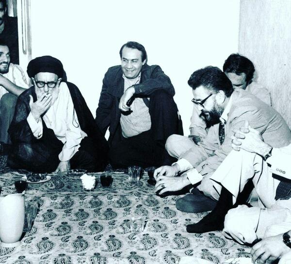 عکس آیت الله طالقانی با سیگار
