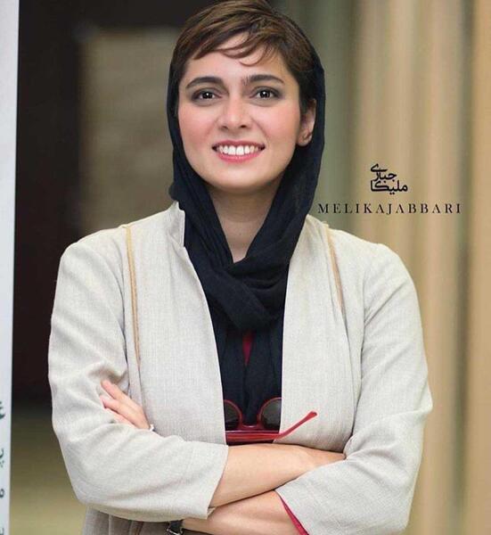 عکس پگاه آهنگرانی و پدر و مادرش