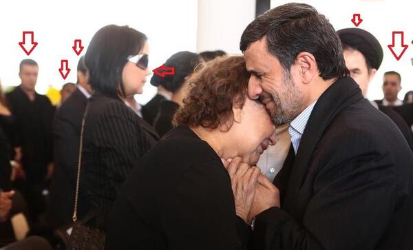 عکس مادر چاوز و احمدی نژاد