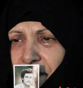 عکس مادر چشم انتظار