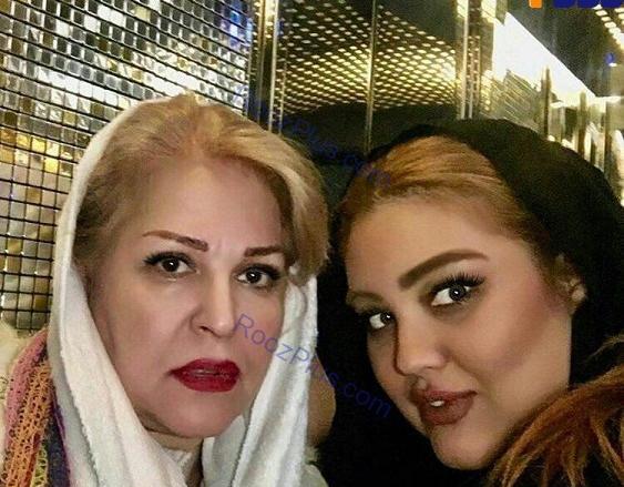 عکس اکرم محمدی با دخترش