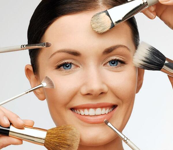 عکس وسایل میکاپ