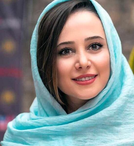 عکس الناز حبیبی و نامزدش