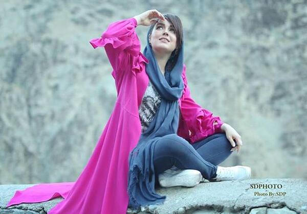 عکس افسانه پاکرو و خواهرش سعیده