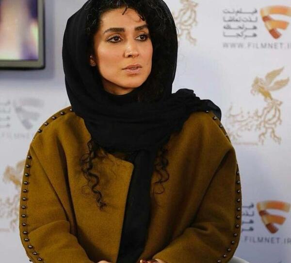 عکس بانیپال شومون در بانوی عمارت
