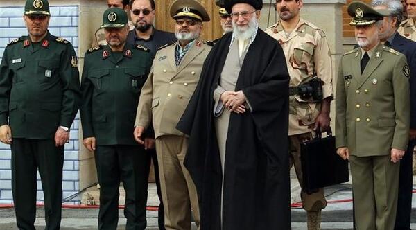 عکس تیم حفاظت رهبری