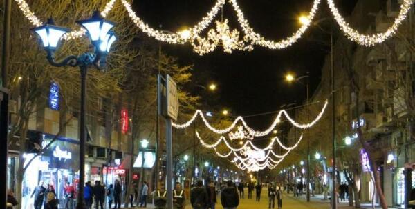 عکس سنگ فرش ولیعصر تبریز