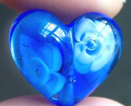 عکس قلب آبی عاشقانه