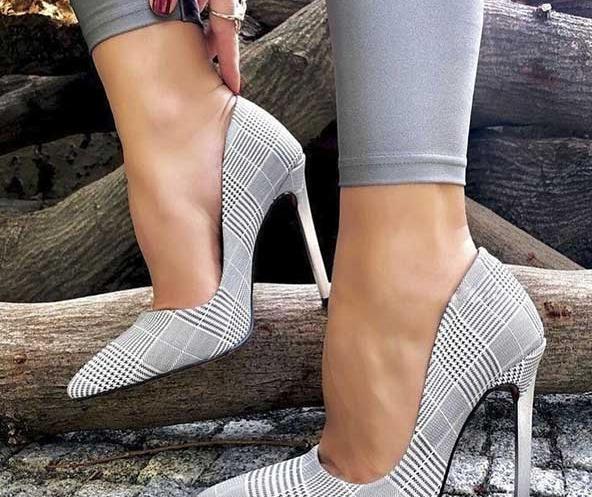 عکس کفش پاشنه بلند نقره ای