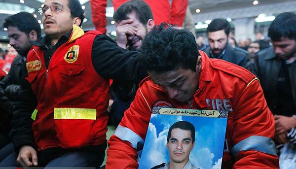 عکس آتش نشانان پلاسکو
