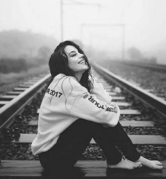 عکس پروفایل سیاه دخترونه لاتی