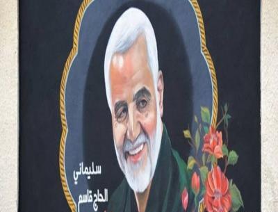 عکس سردار سلیمانی روبروی حرم حضرت زینب
