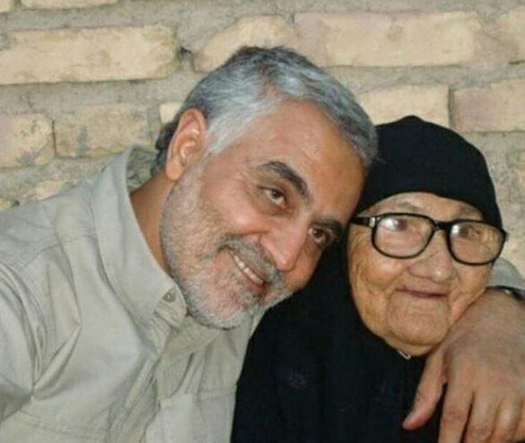 عکس سردار سلیمانی خندان