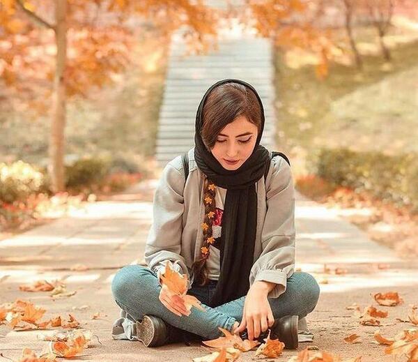 ژست عکس دخترانه پاییز