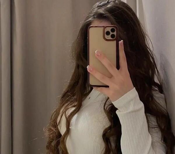 عکس پروفایل دخترونه خفن با گوشی