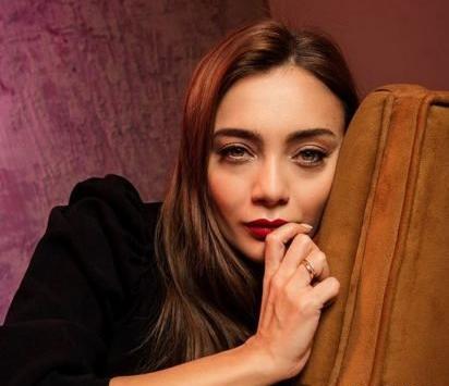 عکس یاماچ و زن واقعیش