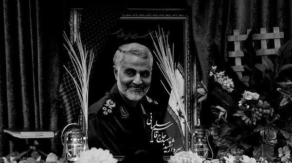 عکس حاج قاسم سلیمانی و همرزمان شهیدش