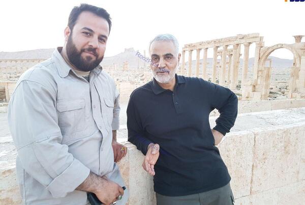 عکس حاج قاسم سلیمانی در زورخانه