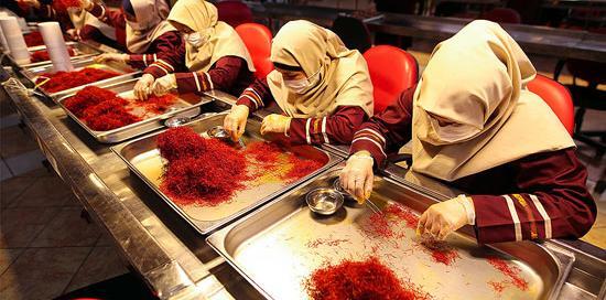 عکس زعفران بسته بندی شده