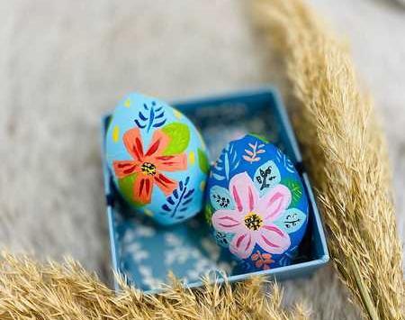 عکس تخمه مرغ رنگی عید ساده