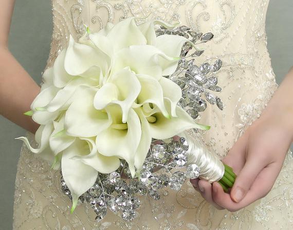 عکس دسته گل کریستالی عروس