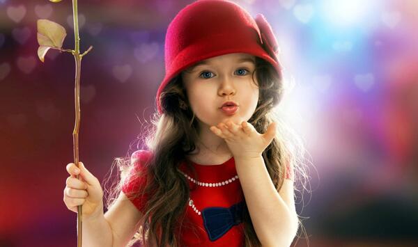 عکسهای عاشقانه بوسه کودکان