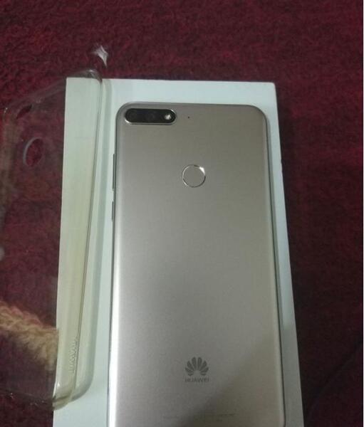 عکس گوشی هواوی y7