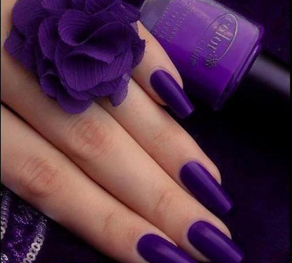 عکس ناخن لاک زده