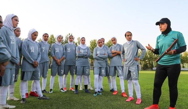 عکس فوتبال بانوان