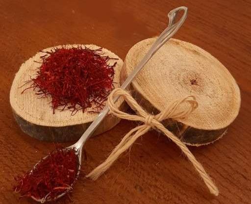 عکس تبلیغ زعفران