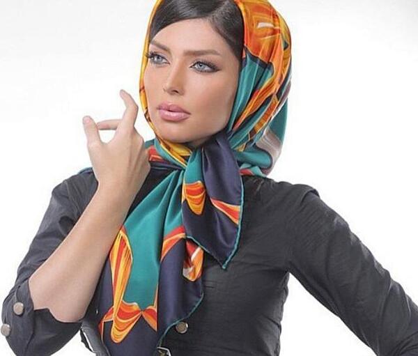 عکس قدیمی نیلوفر بهبودی