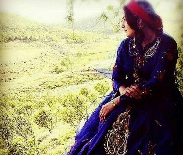 عکس دختر خوشگل با لباس محلی