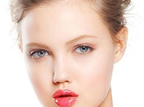 عکسهای لب غنچه ای