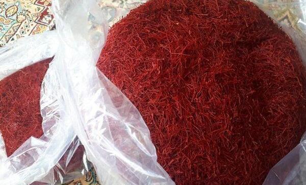 عکس زعفران پرسی