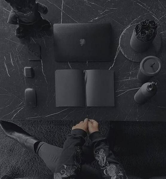 عکس پروفایل دخترونه اسپرت مشکی