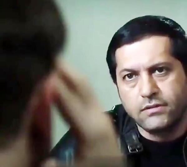 عکس گریه محمد رضا گلزار