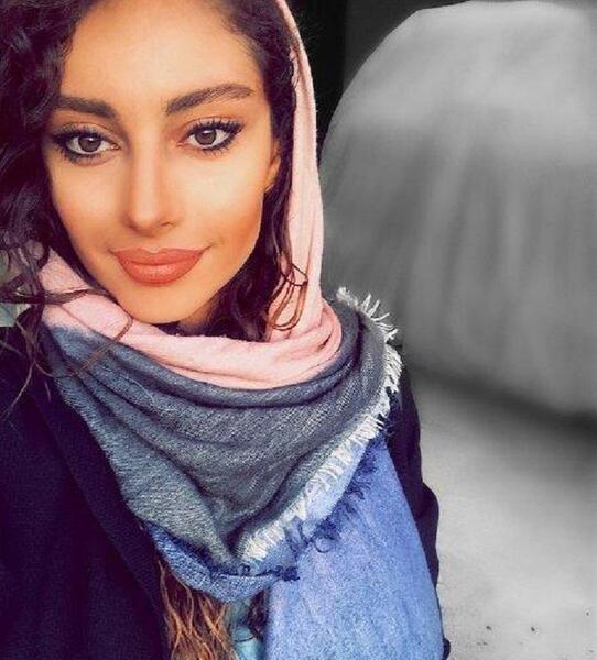 عکس بازیگر چشم رنگی