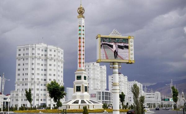 عکس شهر عشق آباد