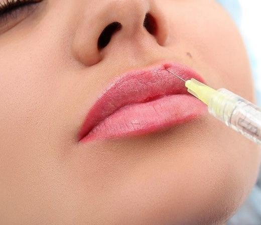 عکس لب های برجسته