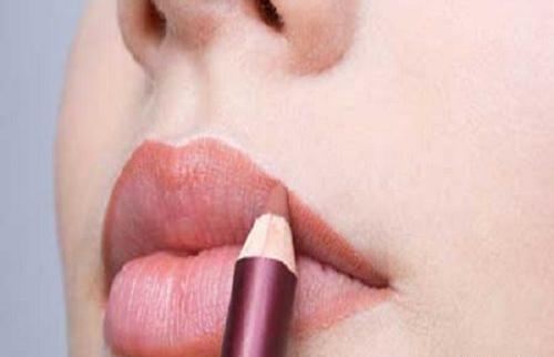 عکس لب های برجسته
