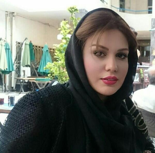 عکس بازیگر رز رضوی