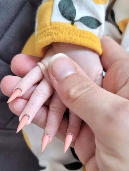 عکس ناخن کاشت