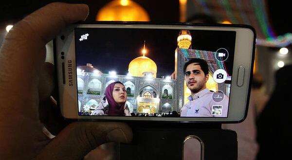 عکس حرم امام رضا با گوشی