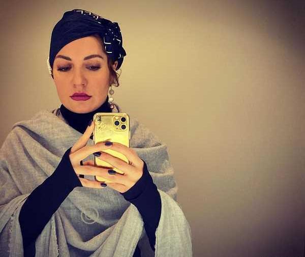 عکس پروفایل دختر با گوشی ایفون